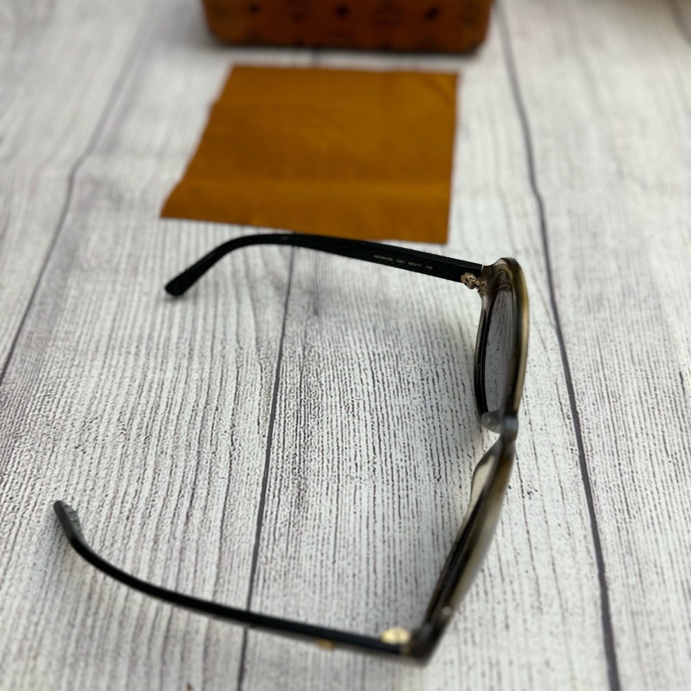 MCM sunglasses - Picture 6 of 12